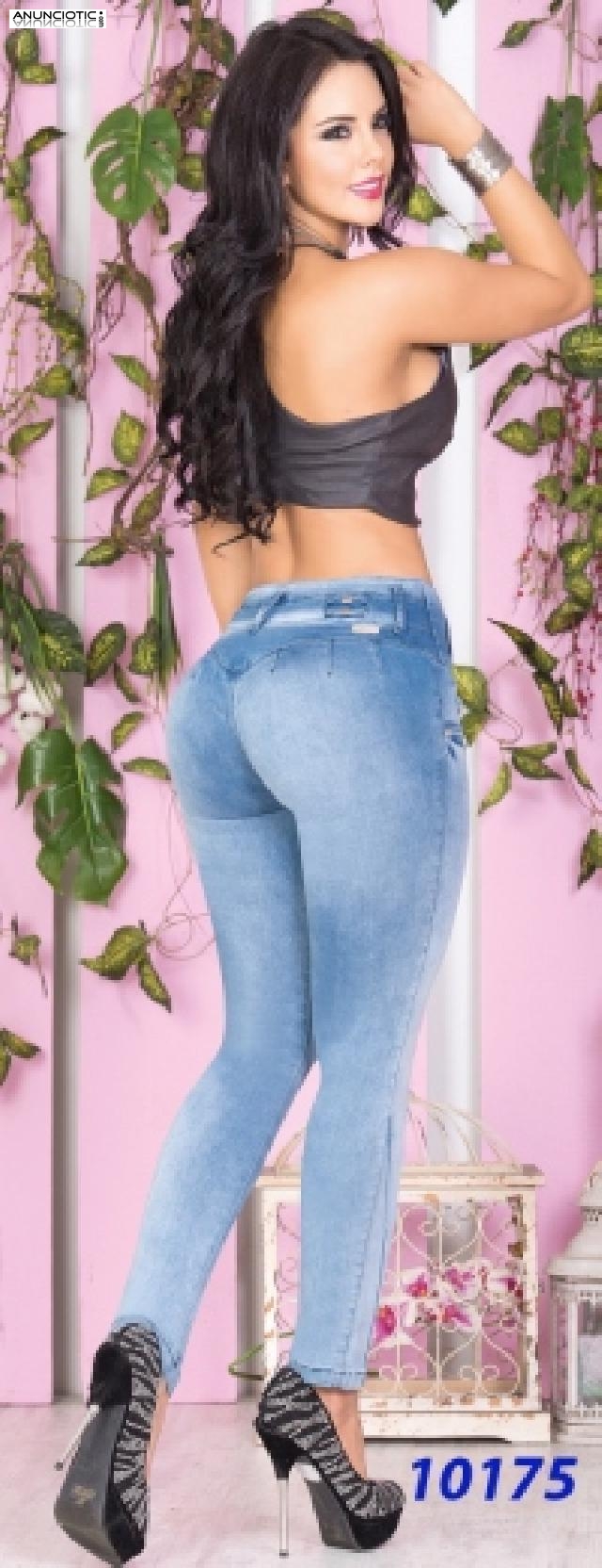 Levanta tu colita con estos hermosos Jeans.