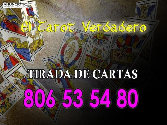 Tarotista con experiencia en videncia y cartas