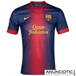 En 2012 el camiseta Arsenal regresa a su uniforme tradicional