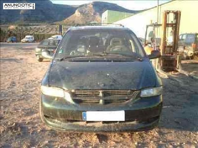 Compresor chrysler voyager 04677344