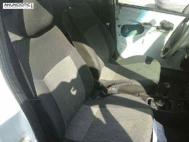 Despiece de opel combo (corsa c) 1.3 16v