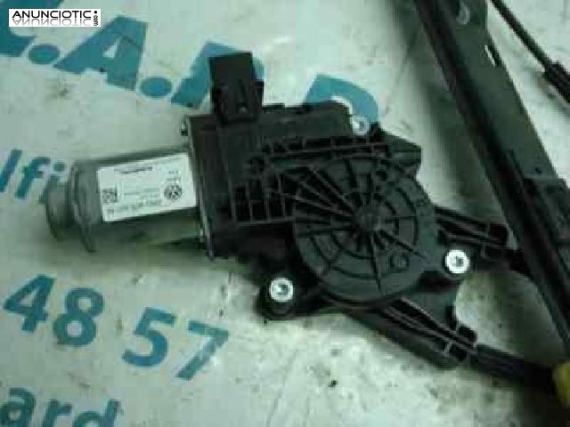 Elevalalunas seat ibiza 6r0959801m