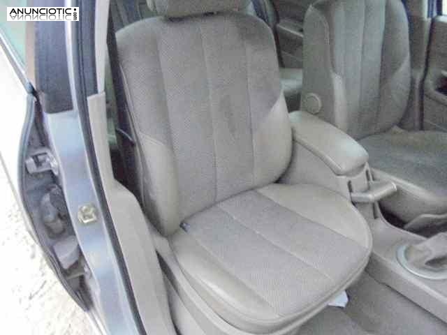 Elevalalunas renault megane 8200075938