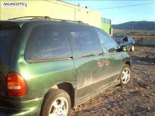 Compresor chrysler voyager 04677344