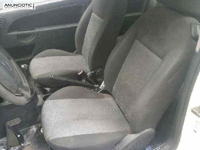 Luz interior 2s6a13776ab de ford-315156