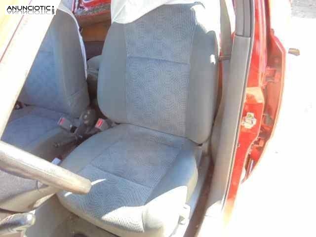 Asiento delantero izquierdo 3605168