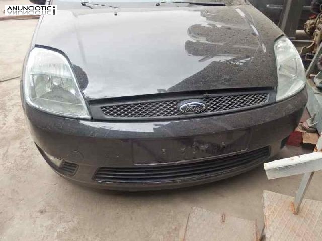 Faro antiniebla derecho de ford fiesta