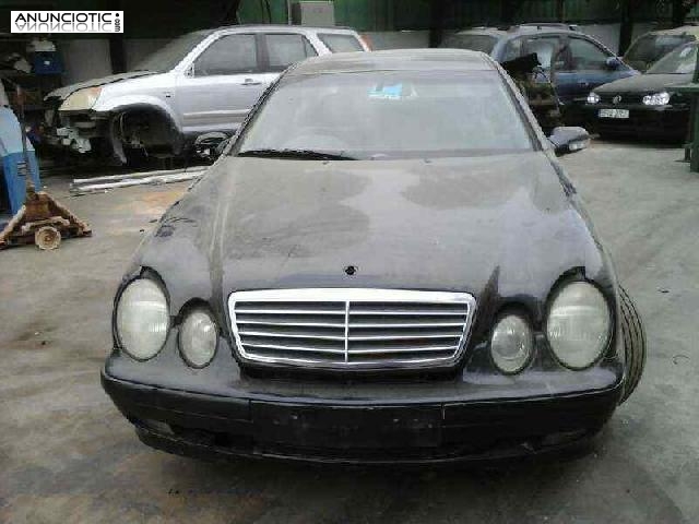 Faro derecho de mercedes clase clk