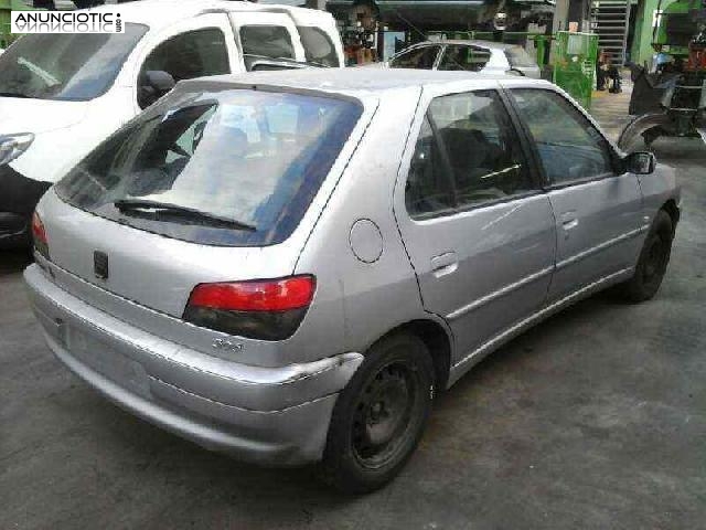 Faro derecho de peugeot 306 (436350)