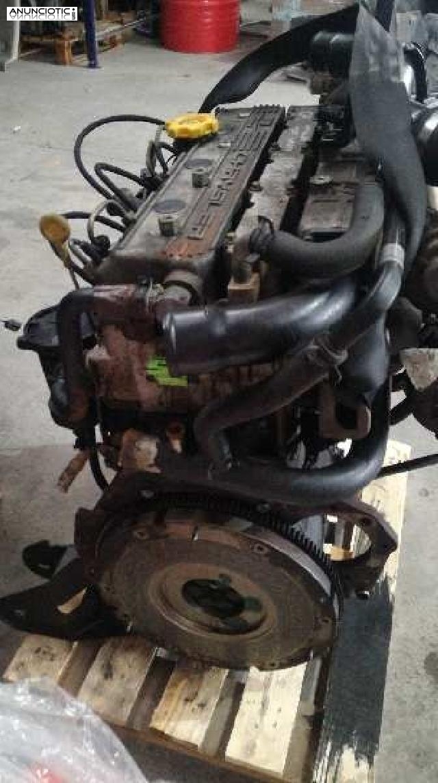 529736 motor chrysler voyager 2.5 td