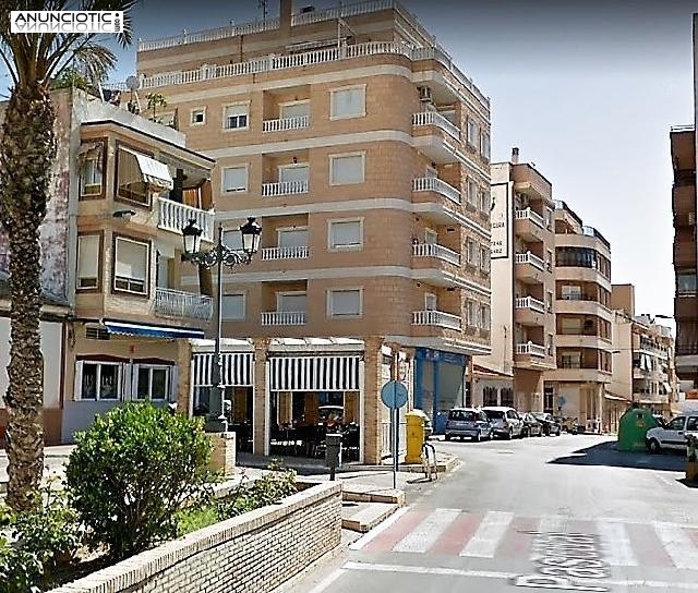 Piso 4 dormitorios  2 baños centro Torrevieja