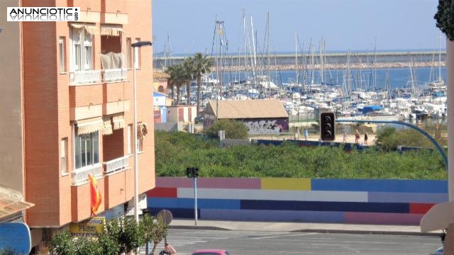 Apartamento a tan solo 100 metros de la Playa de Acequión, Torrevieja