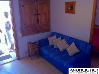 ZONA CERCANA GUARDAMAR DEL SEGURA BUNGALOW CON AJRDIN 32.000 EUROS.URGE SU VENTA!!!!!