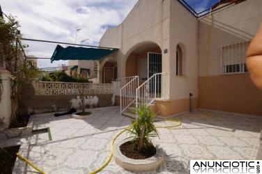 TORREVIEJA,ADOSADO  DUPLEX 1 HABS 45.000 EUROS