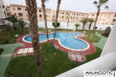 TORREVIEJA 1 HABS PISCINA,CERCA PLAYA 48.000 EUROS