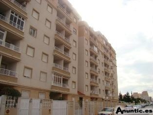 TORREVIEJA ,PISCINA,2 HABS 69.000 EUROS.TERRAZA AMPLIA. 