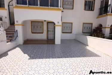 TORREVIEJA GRAN BUNGALOW PLANTA BAJA 3 HABS 85.000 EUROS 