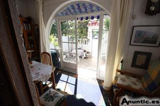 TORREVIEJA DUPLEX 3 HABS,JARDIN SOLARIUM 69.000 EUROS 