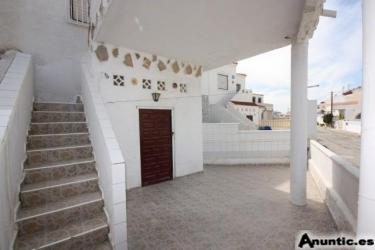 TORREVIEJA GRAN BUNGALOW AMPLIO JARDIN 2 HABS 39.000 E 