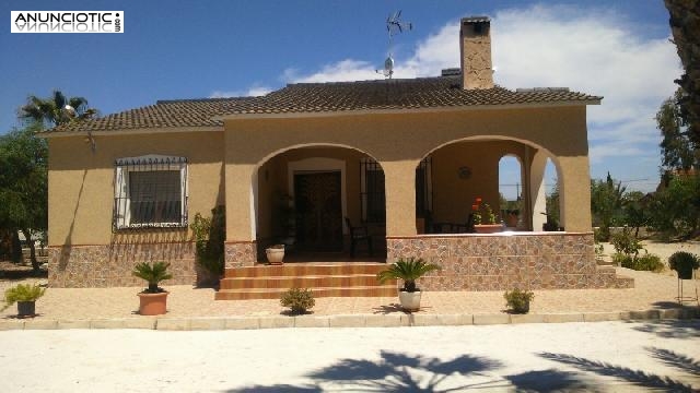 En venta chalet en la marina