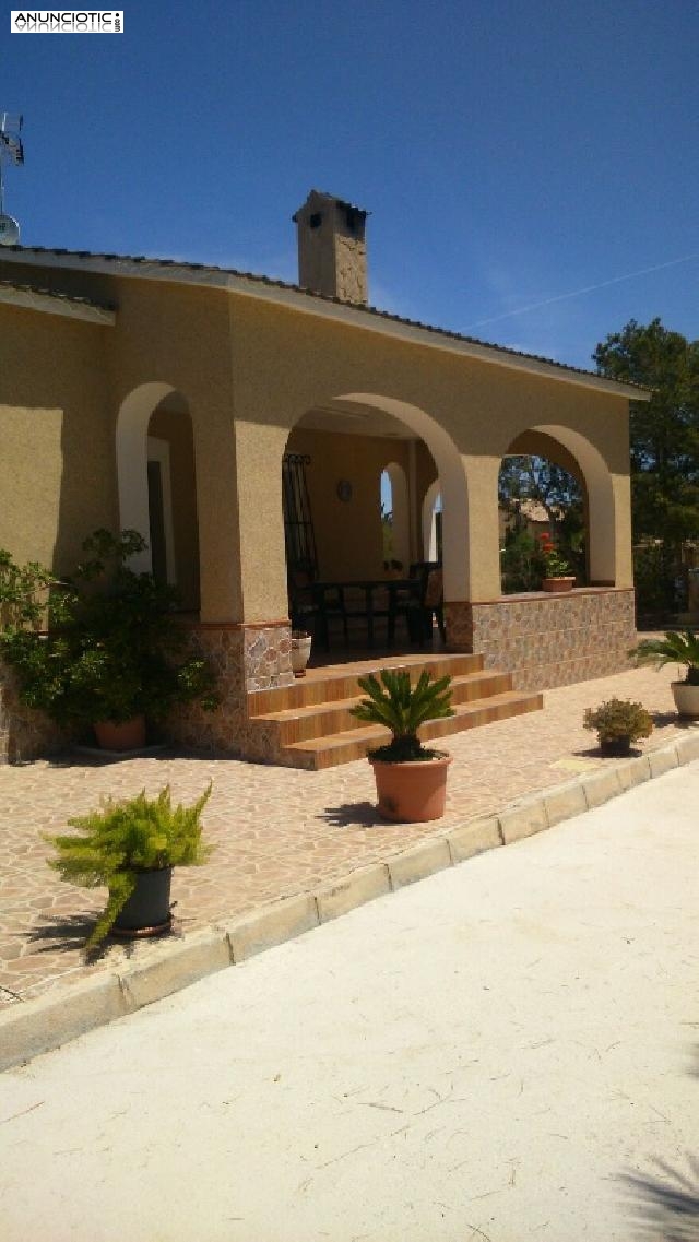 En venta chalet en la marina