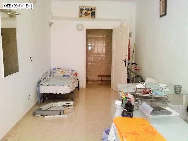 LOCAL 27 M2 VENDE TORRESAL TORREVIEJA