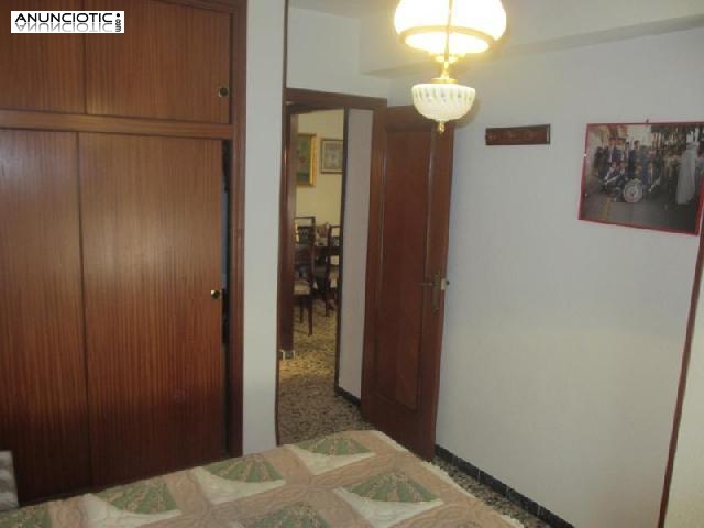 Se vende 1er piso edificio con ascensor muy lu 