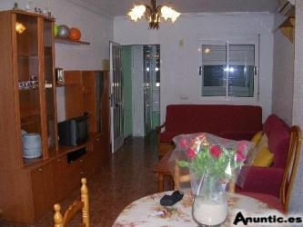 TORREVIEJA,2 HABS,PISCINA 72.000 EUROS. 