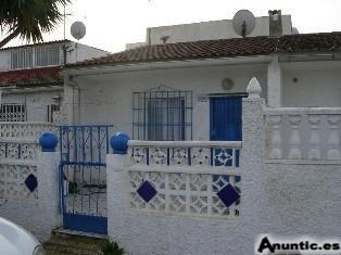 TORREVIEJA BUNGALOW PLANTA BAJA,GRAN PATIO 36.000 EUROS 