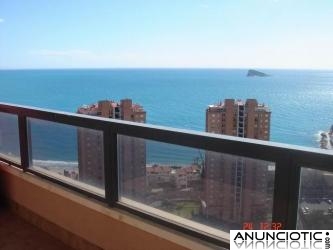 ÁTICO DÚPLEX CON VISTAS AL MAR EN BENIDORM