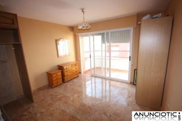 TORREVIEJA,AL LADO PLAYA EL CURA,VISTAS PLAYA 41.000 EUROS