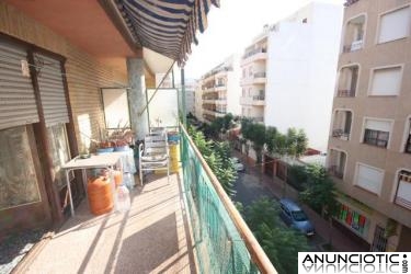 TORREVIEJA AL LADO PLAYA 4 HABS 49.000 EUROS.