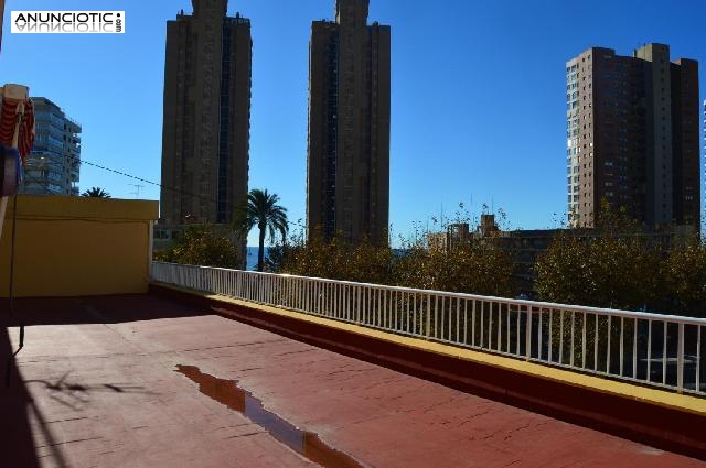 ocasion atico en el centro de benidorm y amueblada y vistas al mar