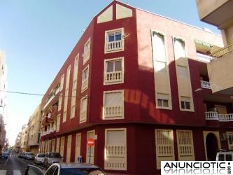 TORREVIEJA 2ª LINEA PLAYA,DOS HABS 49.000 EUROS. 