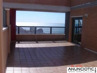 ATICO DUPLEX CON VISTAS AL MAR EN BENIDORM