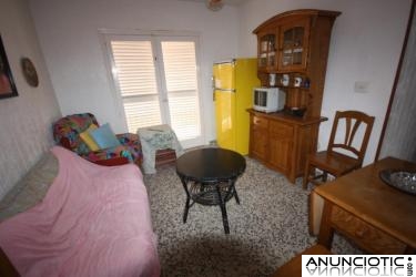 TORREVIEJA PRIMERA LINEA PLAYA 2 HABS 62.000 EUROS.