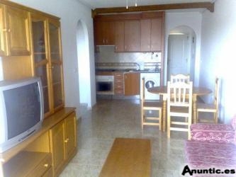 ZONA CERCANA A PLAYAS DE ORIHUELA Y TORREVIEJA 2 HABS ,PISCINA GRAN TERRAZA.62.000 EUROS.