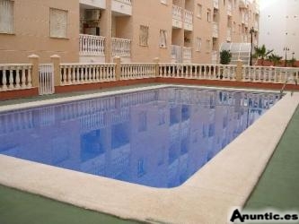 TORREVIEJA,ATICO, 2 HABS CERCA PLAYA,PISCINA 67.500 E 