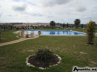 ORIHUELA-COSTA 3 HABS,GRAN JARDIN  85.000 EUROS,PISCINA. 