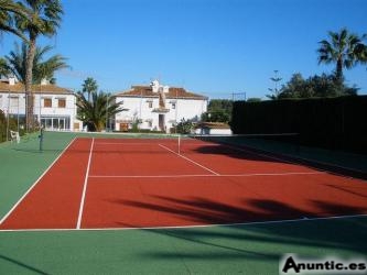 TORREVIEJA,BUNGALOW CON PISCINA 52.000 EUROS.