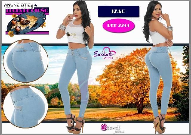 Variedad de Jeans para que Luzcas con EncantoLatino.es