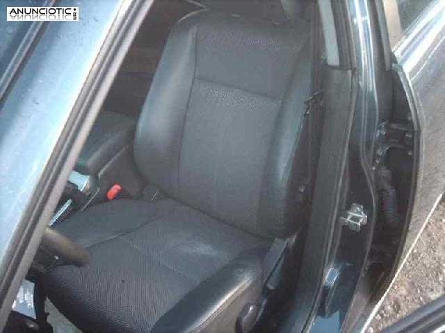 Asiento delantero derecho 3205713