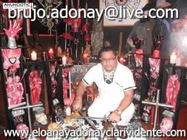 Adonay el unico poseedor de magia blanca