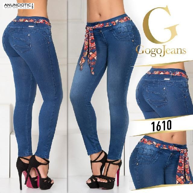 Variedad de Modelos en Jeans  