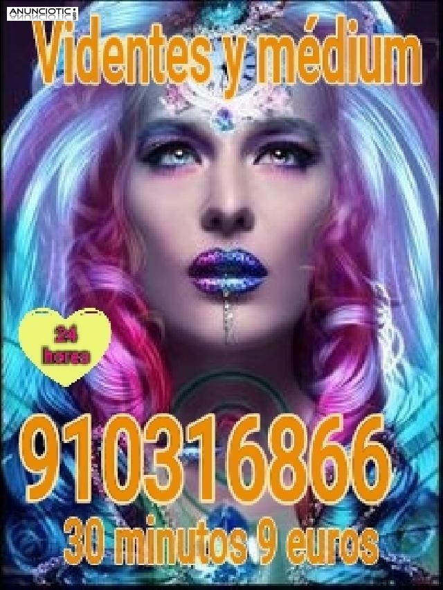 Tarot profesional y videntes españolas 30 min 9 euros 