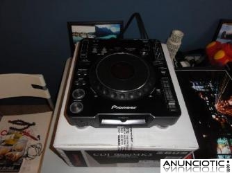 2x PIONEER CDJ-1000MK3 & 1x DJM-800 MIXER Pioneer HDJ-1000 DJ Headphones 