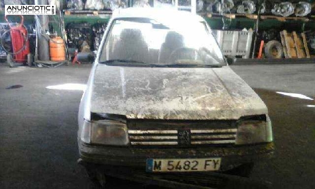 Carter de peugeot 205 id120142