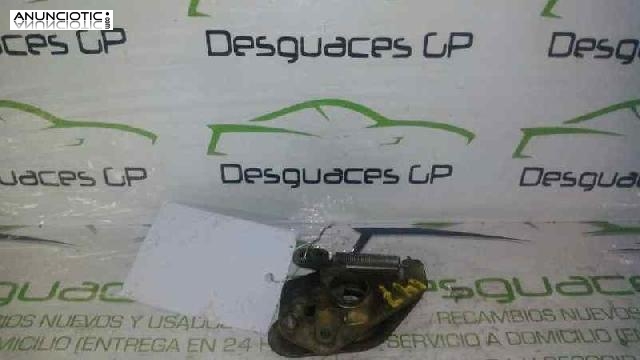 Cerradura capot de peugeot 205 id124524