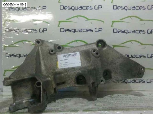 Soporte alternador de renault laguna