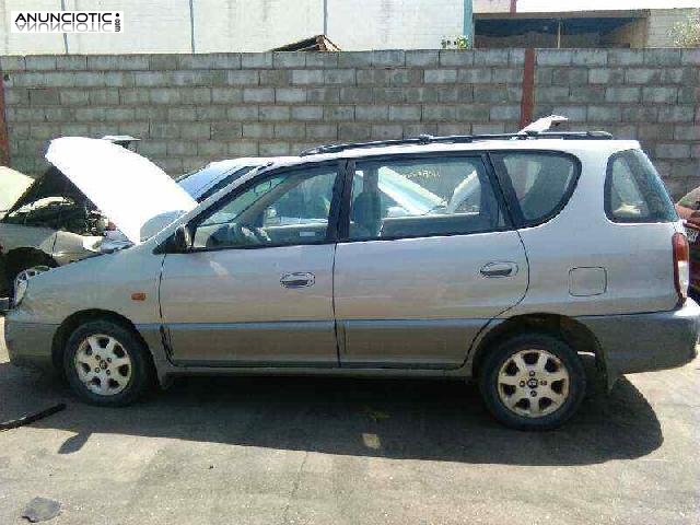 Mangueta 129457 de kia carens